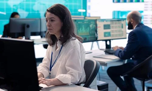 Executive & Board Cyber Risk Advisory (CxO / Board Sessions) / Virtual CISO Executive & Board Cyber Risk Advisory (CxO / Board Sessions) / Virtual CISO