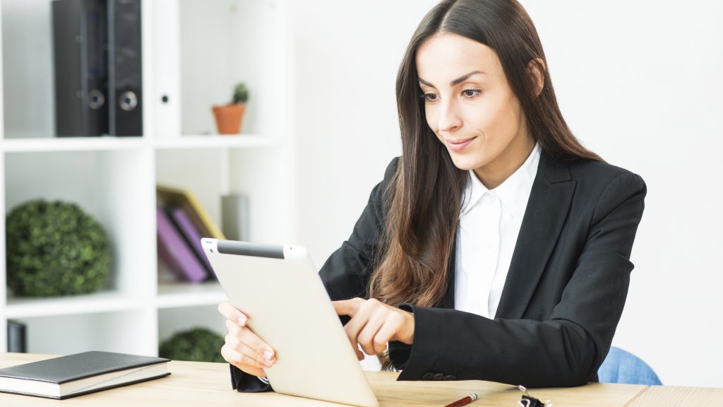 The Hybrid Hustle: How SMBs Are Rewriting Work for 2025
